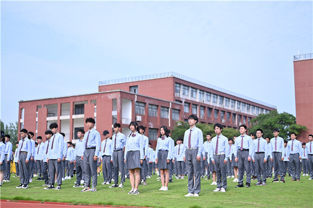 考不上高中怎么辦？武漢新華考前擇校咨詢周為你指明方向